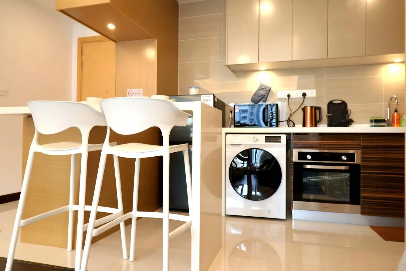 R&F Phase2 简约设计单间三人skylineview Lägenhet Johor Bahru