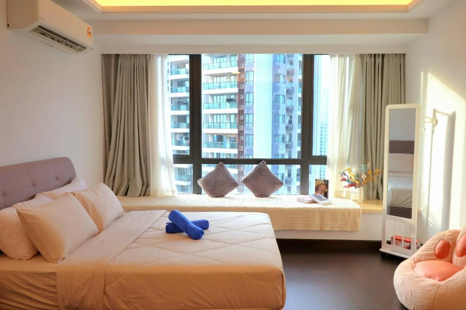 R&F Phase2 简约设计单间三人skylineview Lägenhet Johor Bahru
